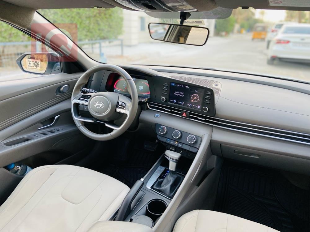 هیوندای ئەلەنترا